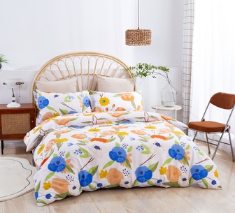 Dreamaker King Single Lily in Orange Quilt Cover Set