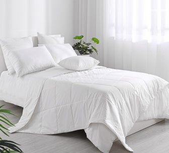 DM 250GSM Lightweight Australian Wool Quilt Queen White