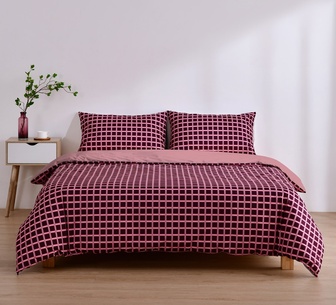 Dreamaker Double Reversible Flannel Quilt Cover Set