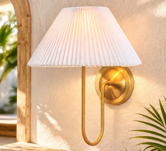 Selyn Brass Wall Light