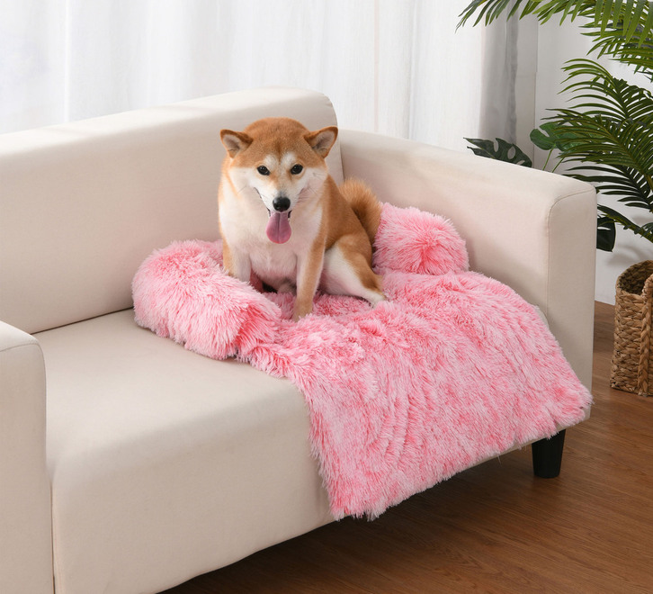 Fantastic furniture 2024 pink couch